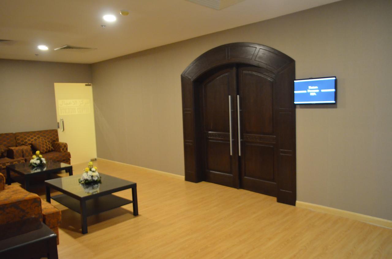 วัน ทู วัน แกรนด์ มาร์เบีย Aparthotel อัลโคห์บาร์ ภายนอก รูปภาพ