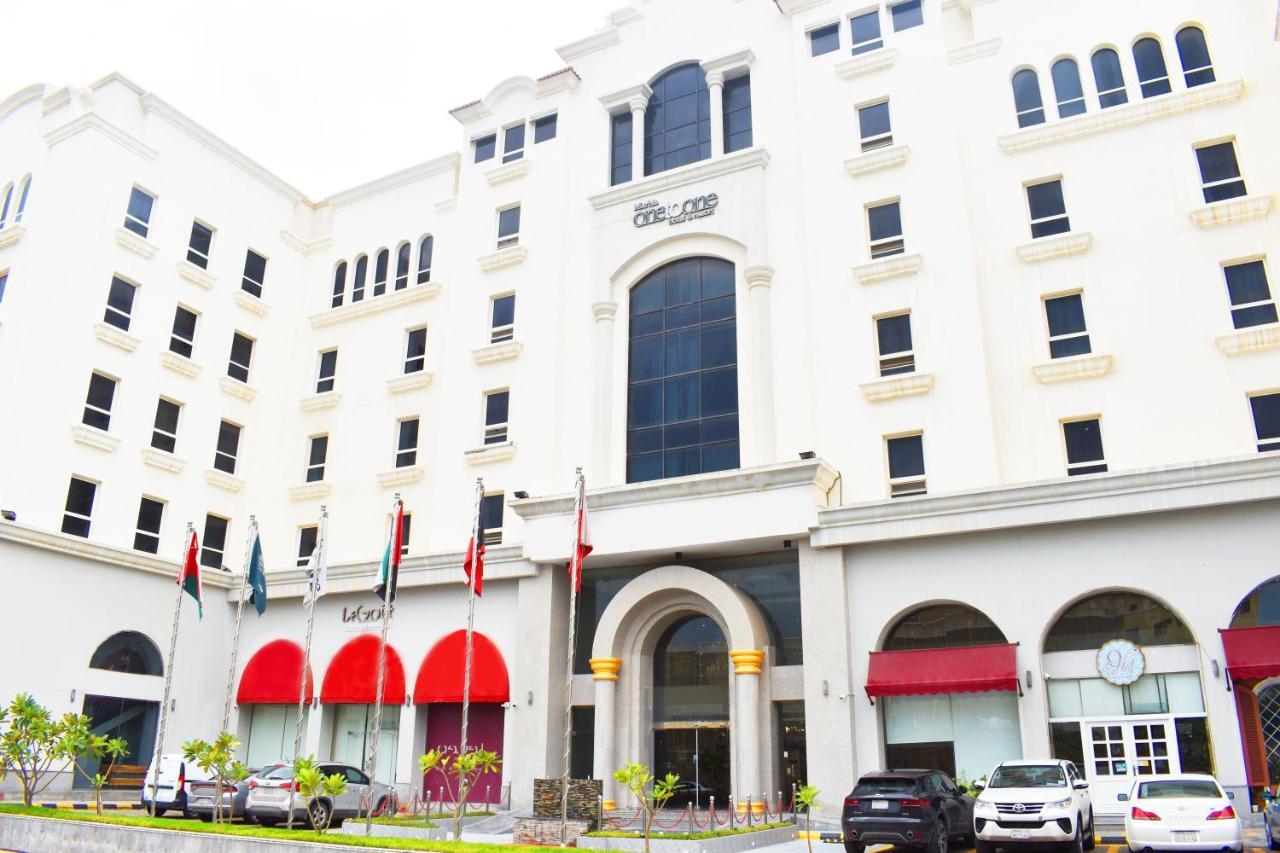 วัน ทู วัน แกรนด์ มาร์เบีย Aparthotel อัลโคห์บาร์ ภายนอก รูปภาพ