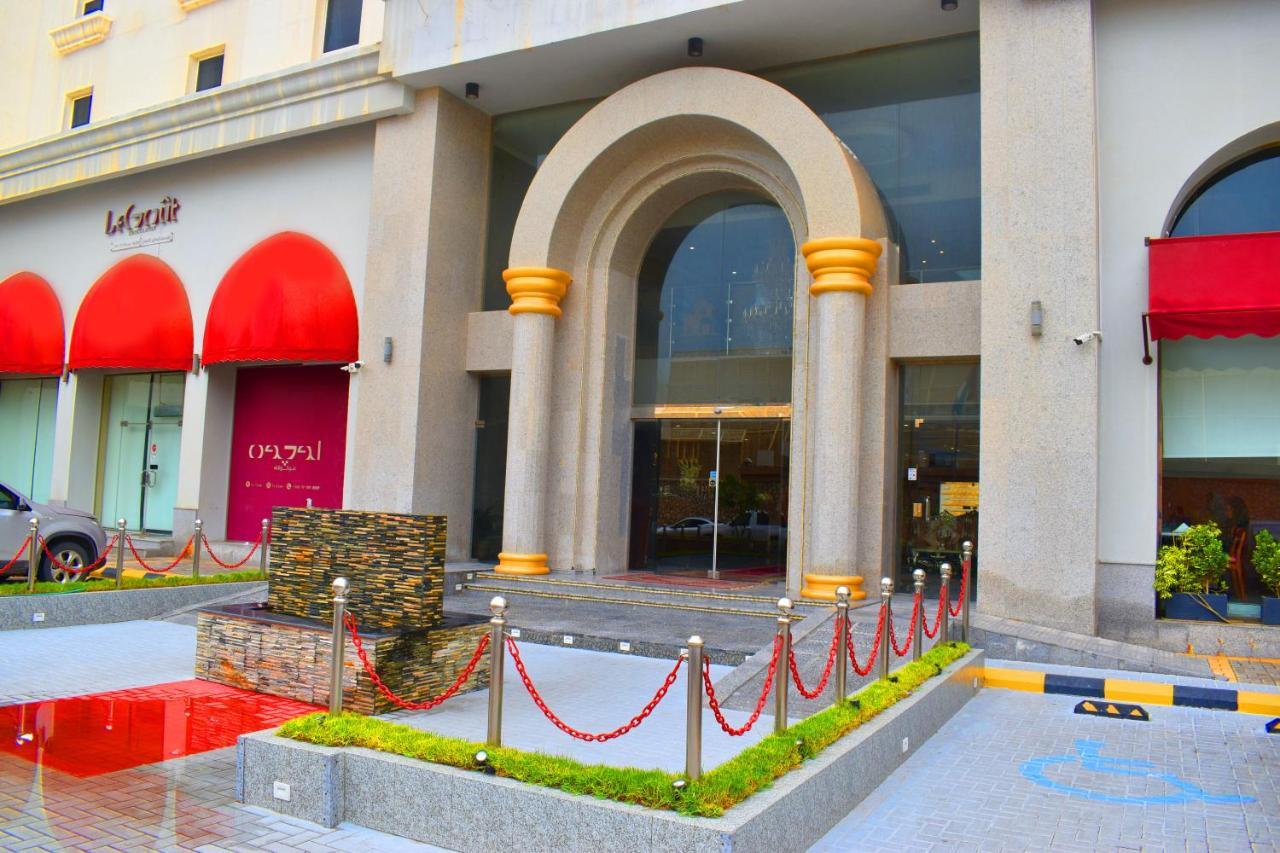วัน ทู วัน แกรนด์ มาร์เบีย Aparthotel อัลโคห์บาร์ ภายนอก รูปภาพ